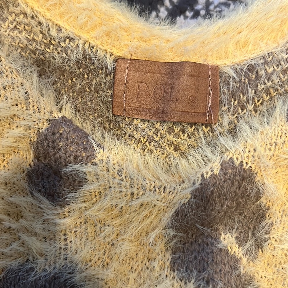 Sweater - Picture 2 of 2
